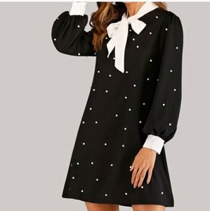 Bow Black and white dress with pearls